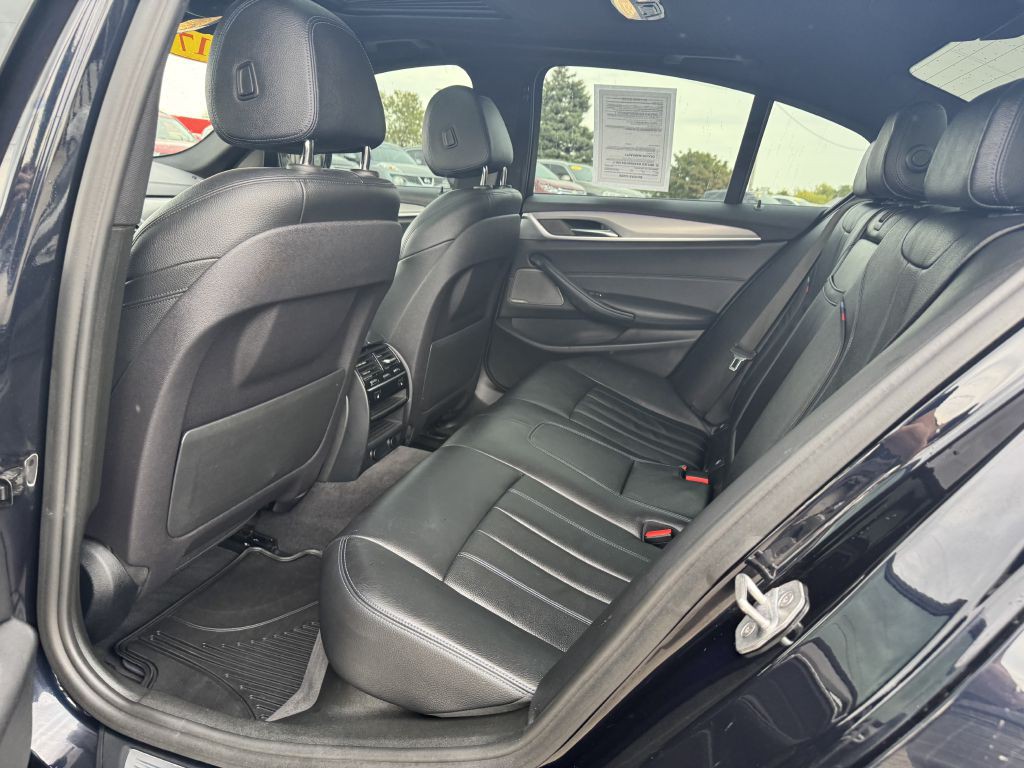 2017 BMW 5 Series Image 17