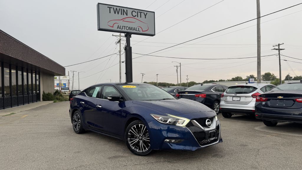2017 Nissan Maxima Image 1