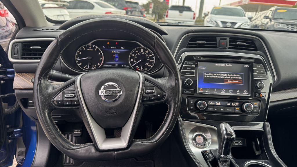 2017 Nissan Maxima Image 16