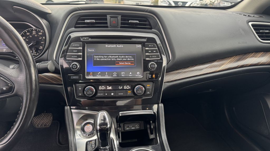 2017 Nissan Maxima Image 18