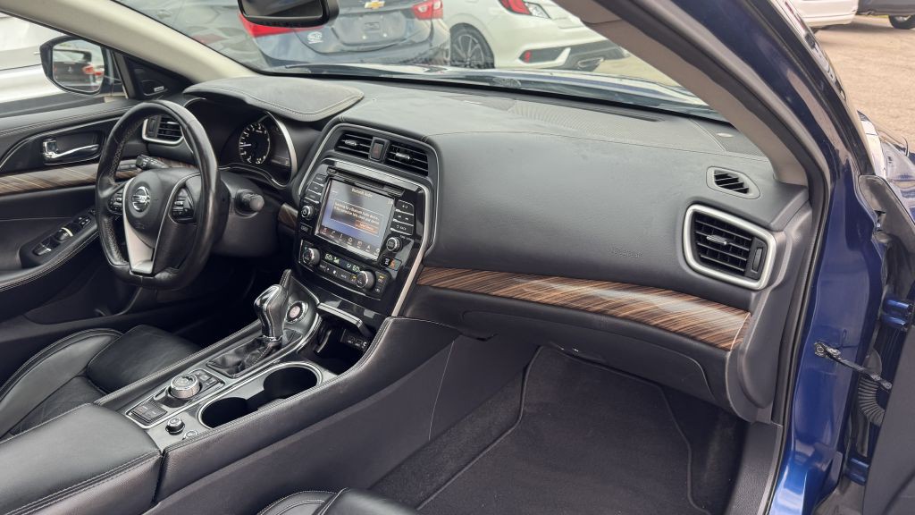 2017 Nissan Maxima Image 26