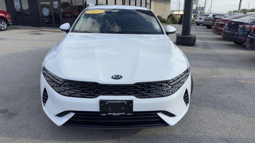 2021 Kia K5 Image 2