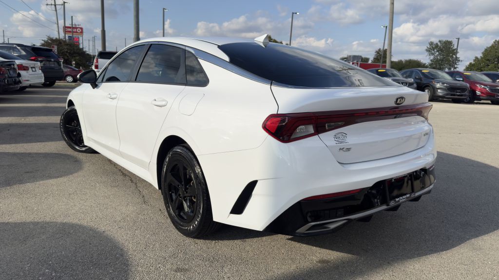 2021 Kia K5 Image 5