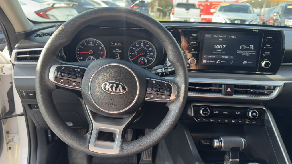 2021 Kia K5 Image 15