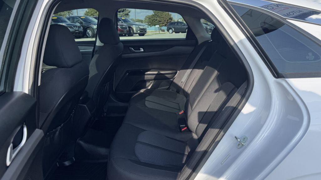 2021 Kia K5 Image 20