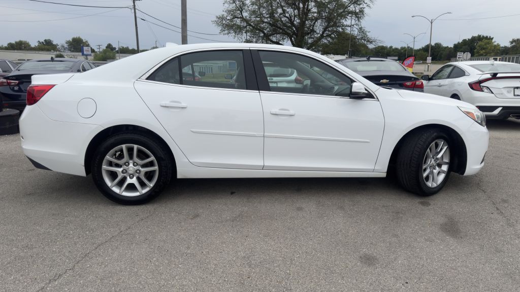 2014 Chevrolet Malibu Image 8