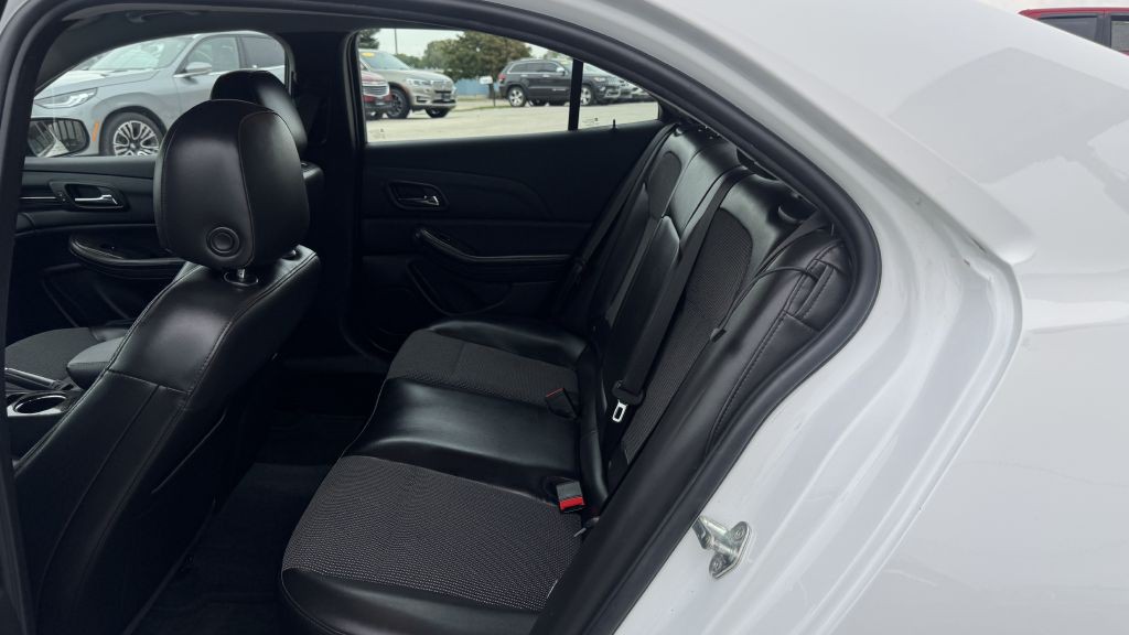 2014 Chevrolet Malibu Image 20