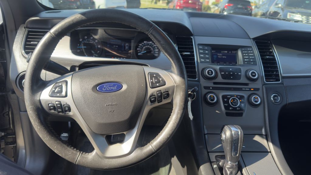 2017 Ford Taurus Image 15
