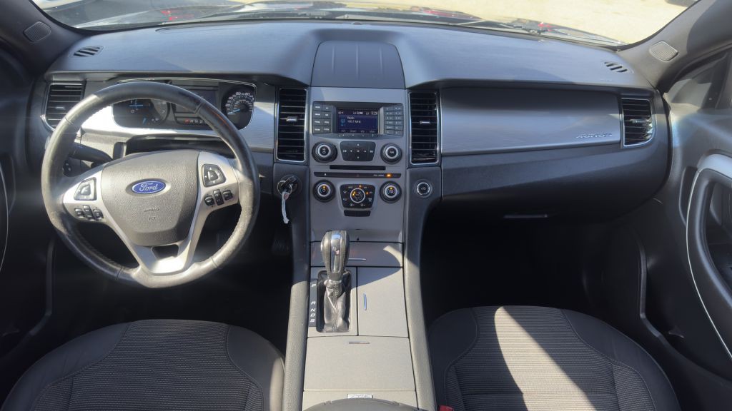 2017 Ford Taurus Image 21