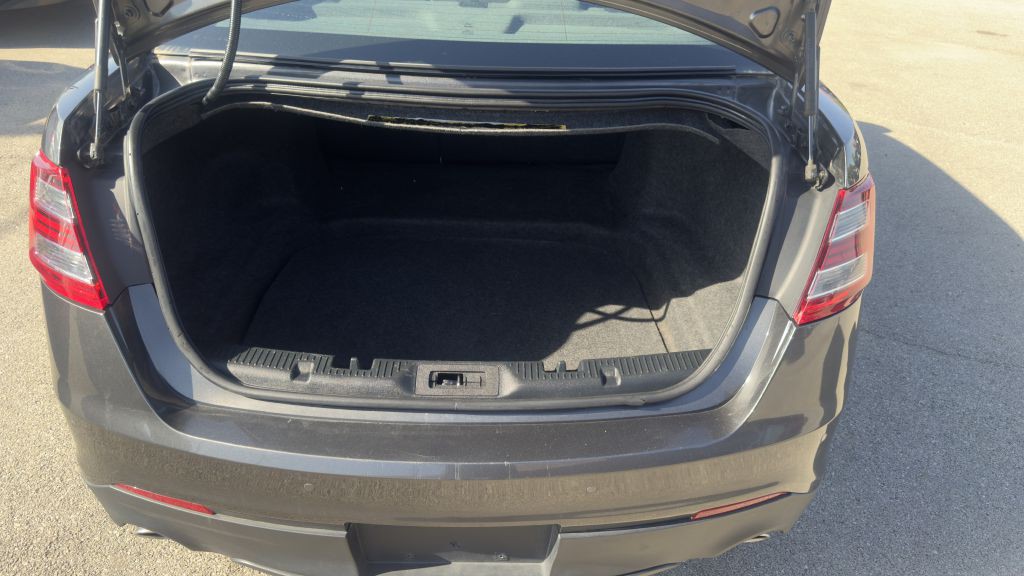 2017 Ford Taurus Image 27