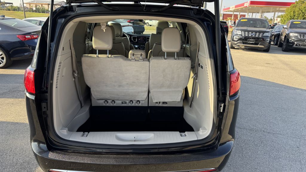 2019 Chrysler Pacifica Image 23