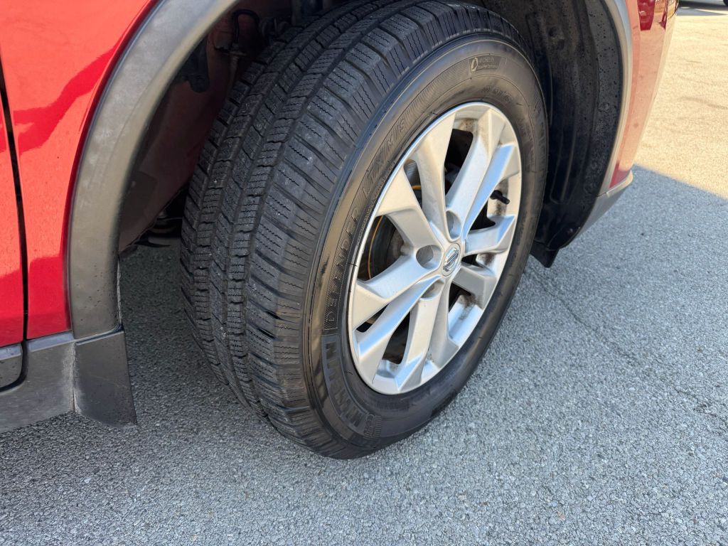 2016 Nissan Rogue Image 16