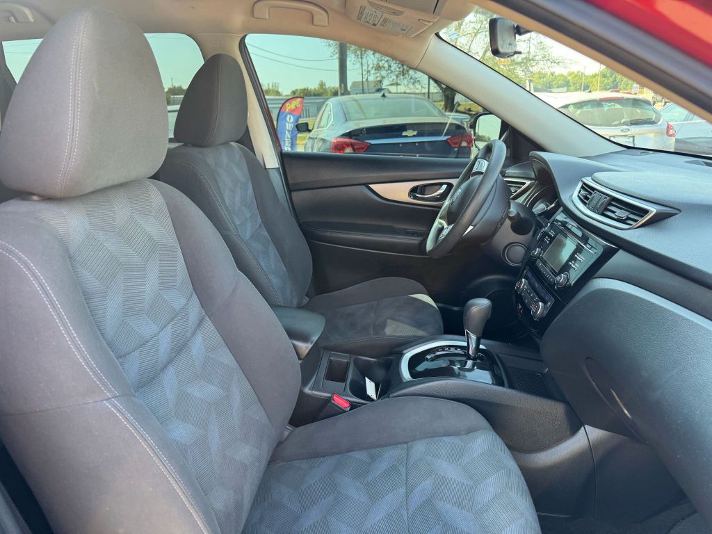 2016 Nissan Rogue Image 21