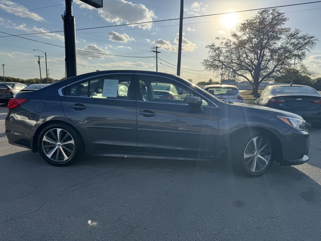 2017 Subaru Legacy Image 8