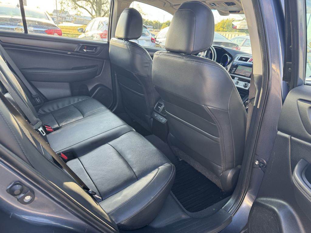 2017 Subaru Legacy Image 15