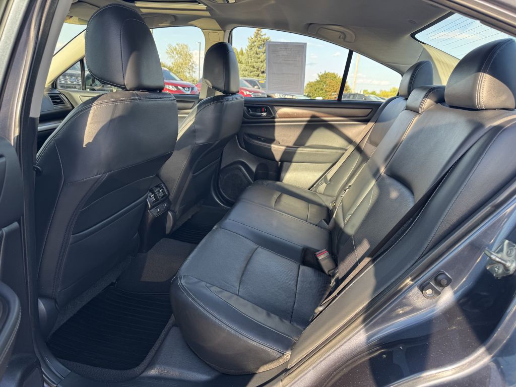 2017 Subaru Legacy Image 18