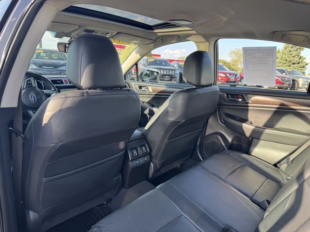 2017 Subaru Legacy Image 19