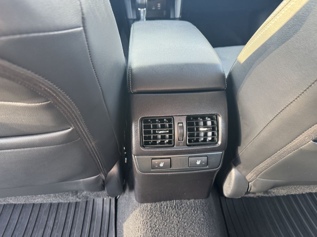 2017 Subaru Legacy Image 21