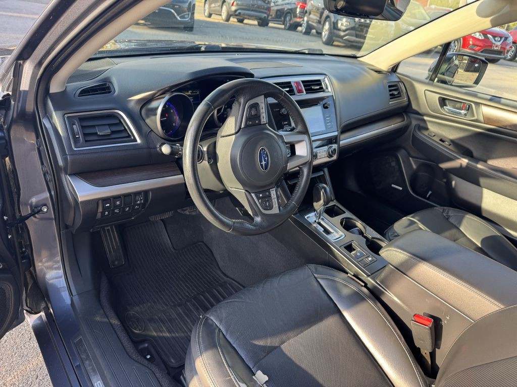 2017 Subaru Legacy Image 24
