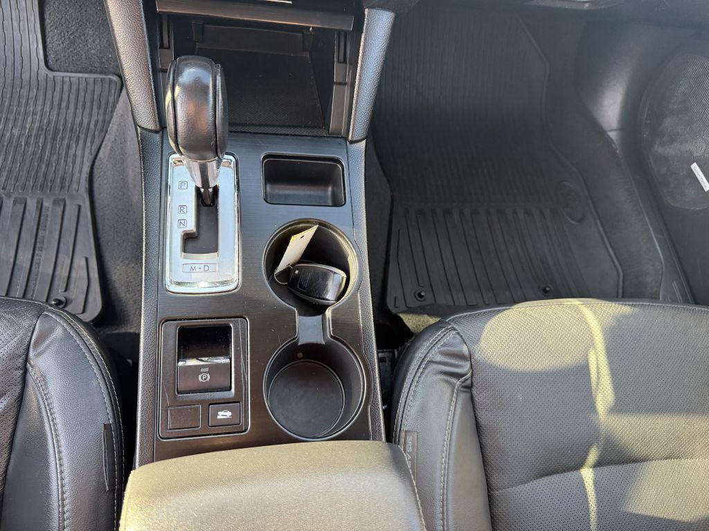 2017 Subaru Legacy Image 30