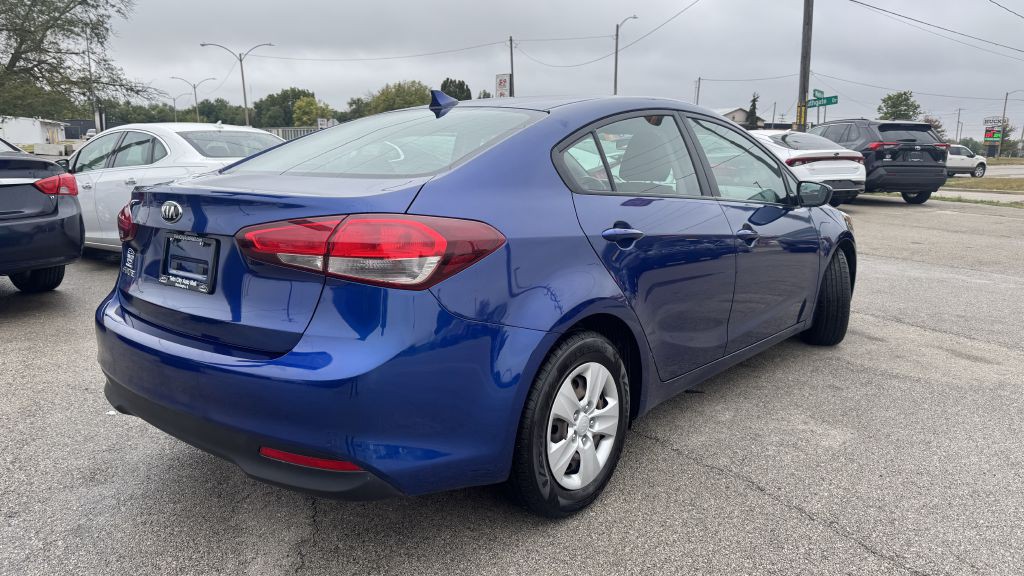 2017 Kia Forte Image 7