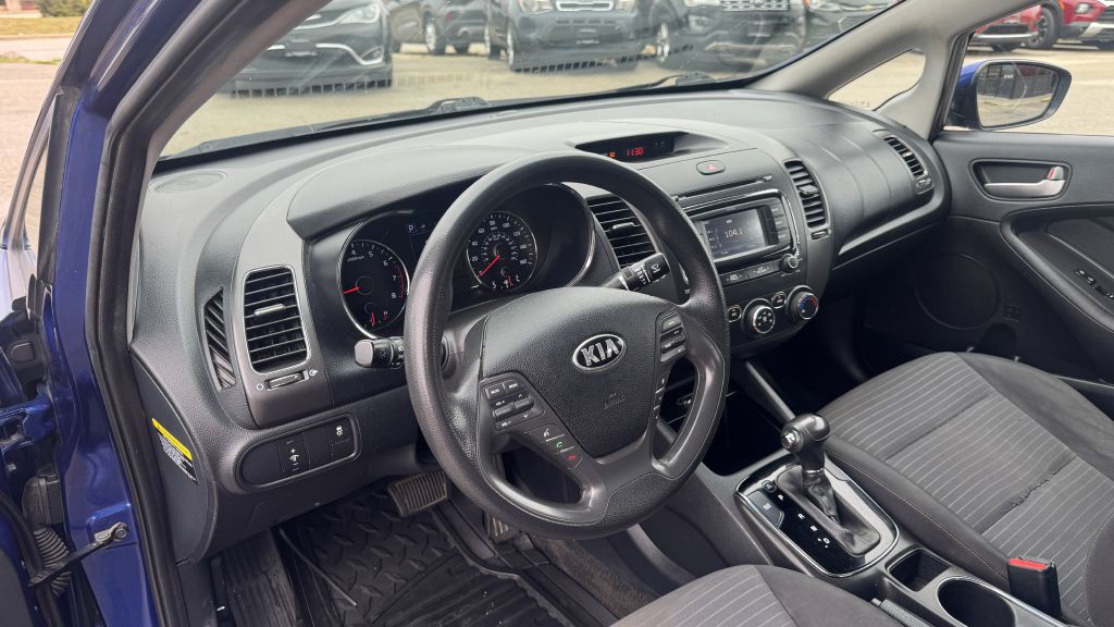 2017 Kia Forte Image 15