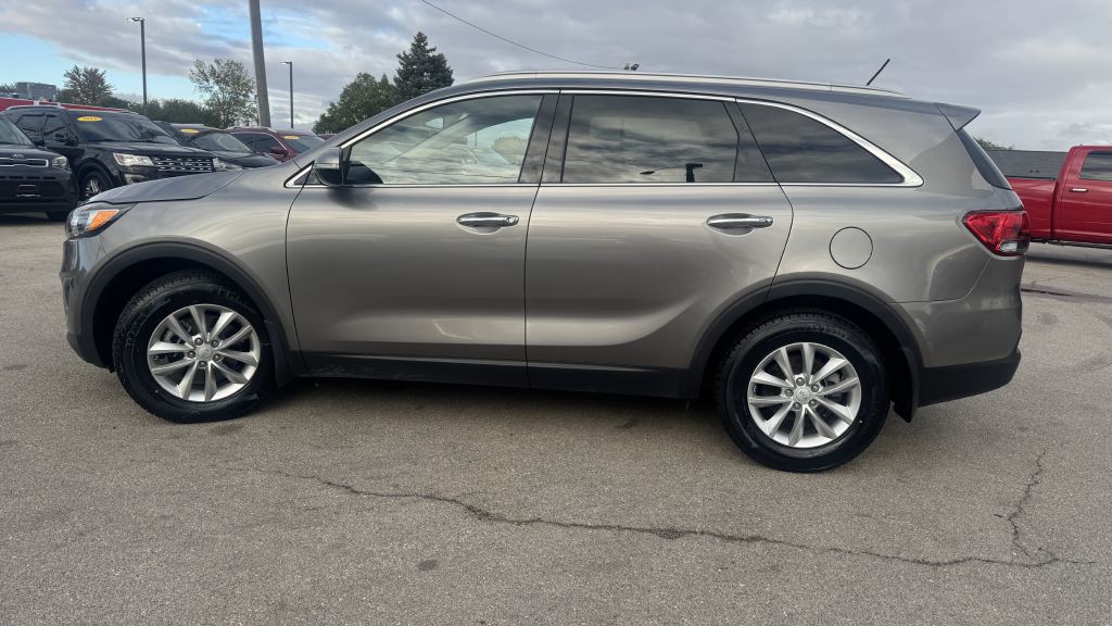 2017 Kia Sorento Image 4
