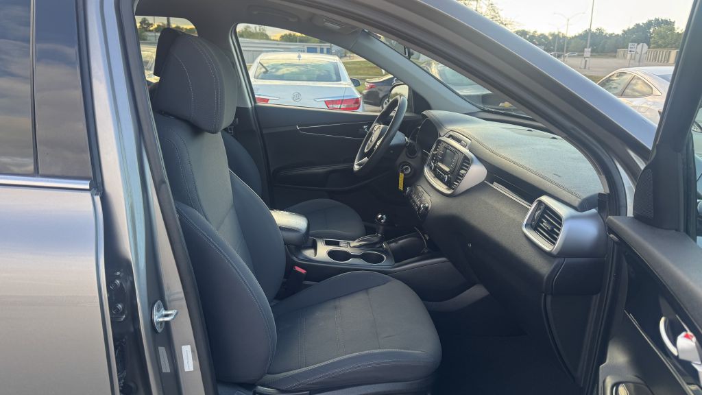 2017 Kia Sorento Image 26