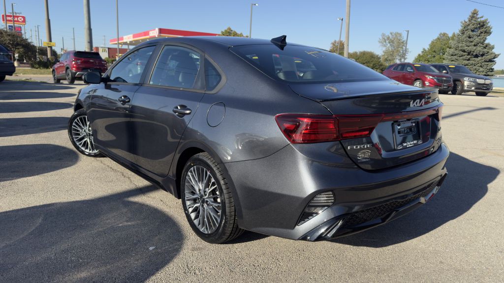 2022 Kia Forte Image 5
