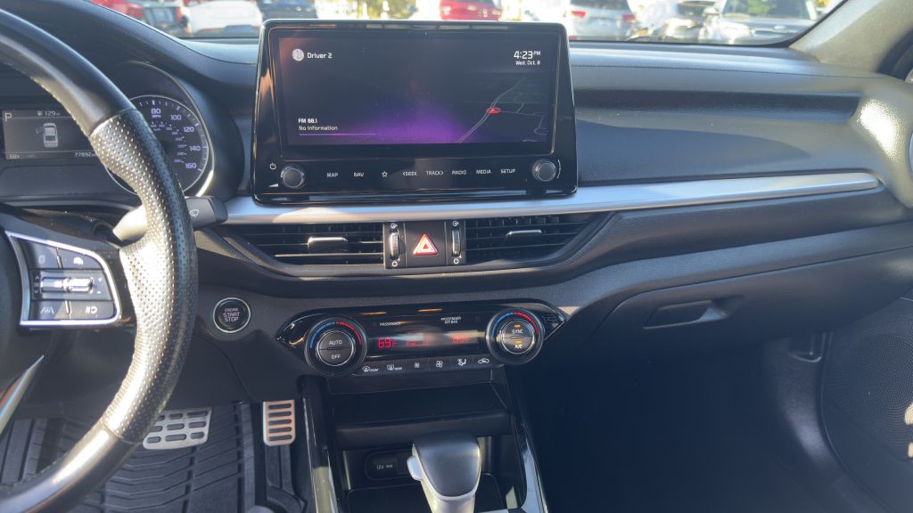 2022 Kia Forte Image 16