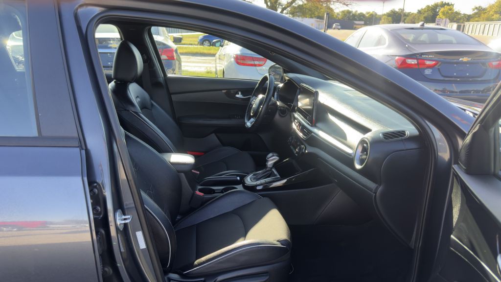 2022 Kia Forte Image 25