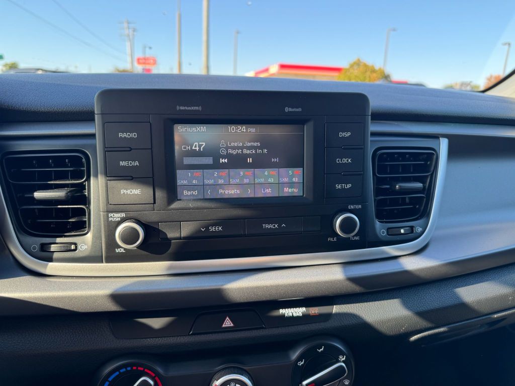 2019 Kia Rio Image 29