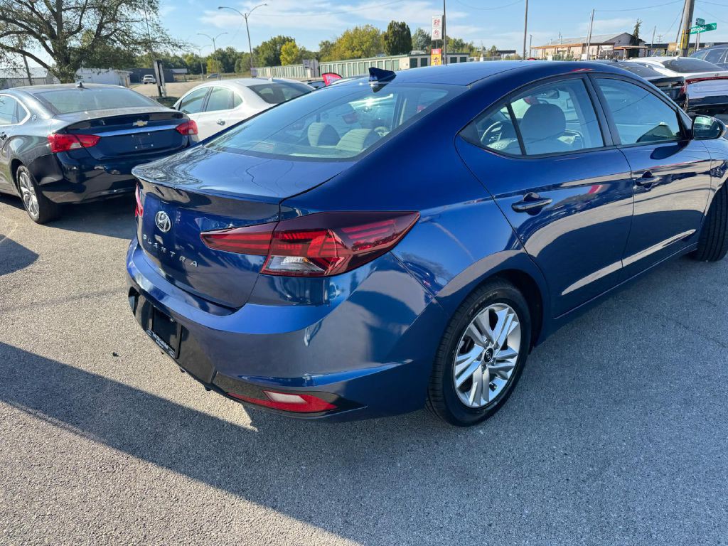 2020 Hyundai Elantra Image 7
