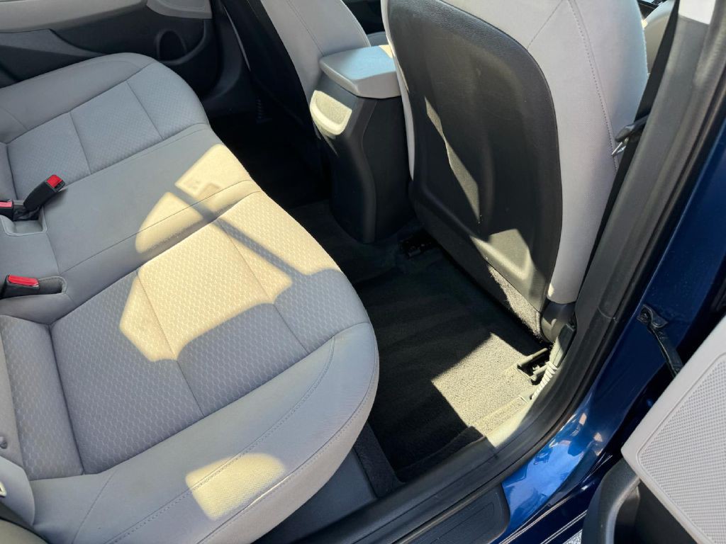 2020 Hyundai Elantra Image 13