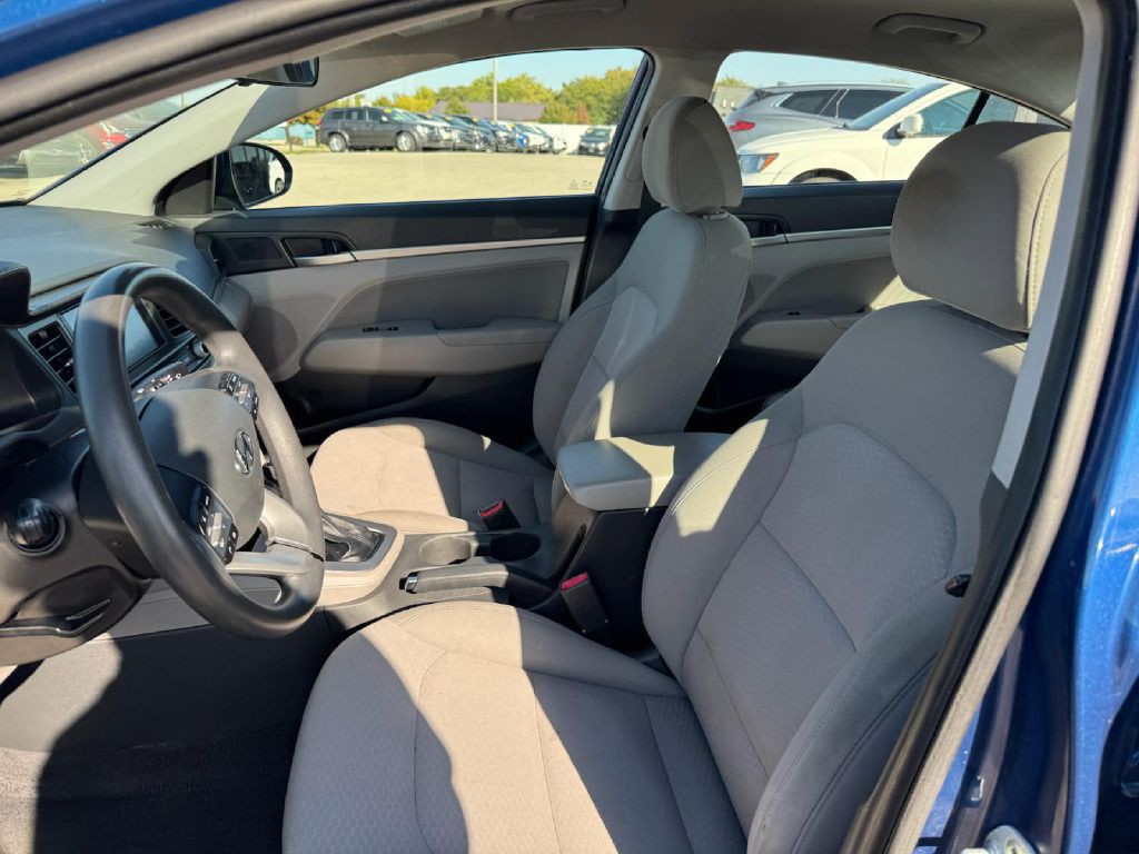 2020 Hyundai Elantra Image 21