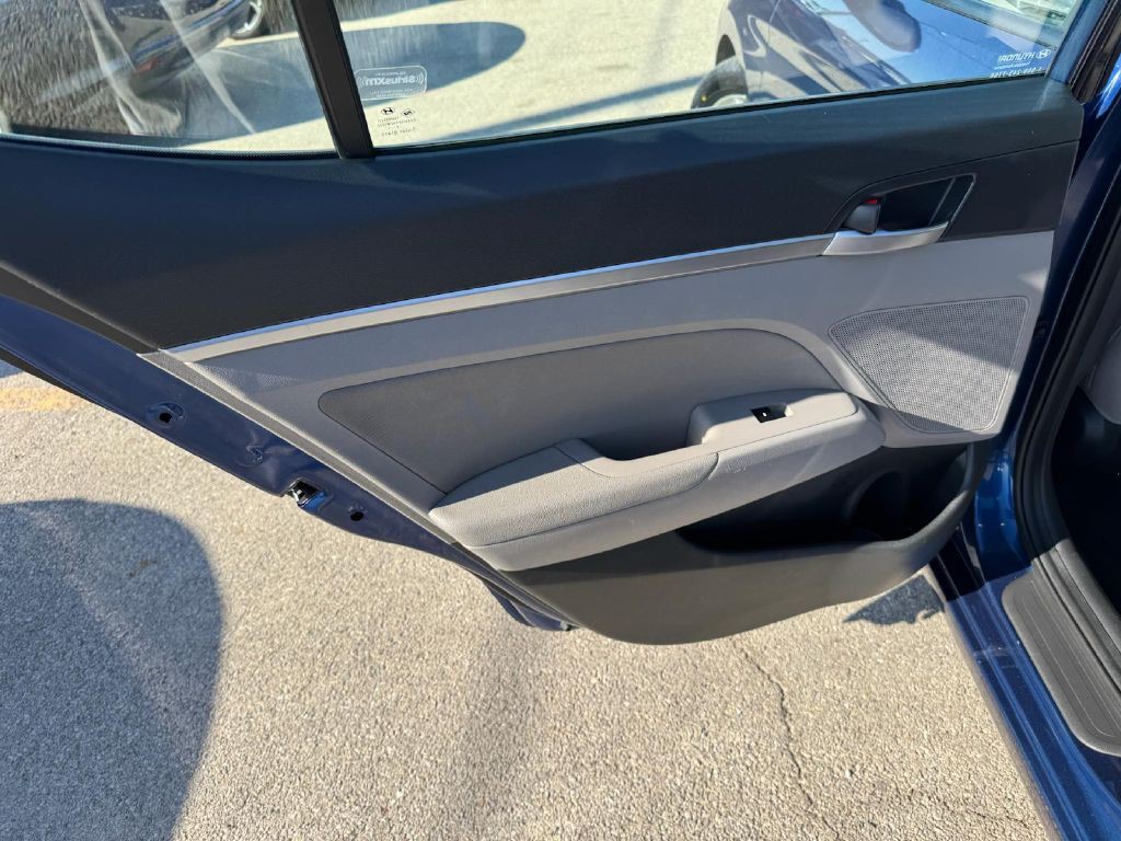 2020 Hyundai Elantra Image 29