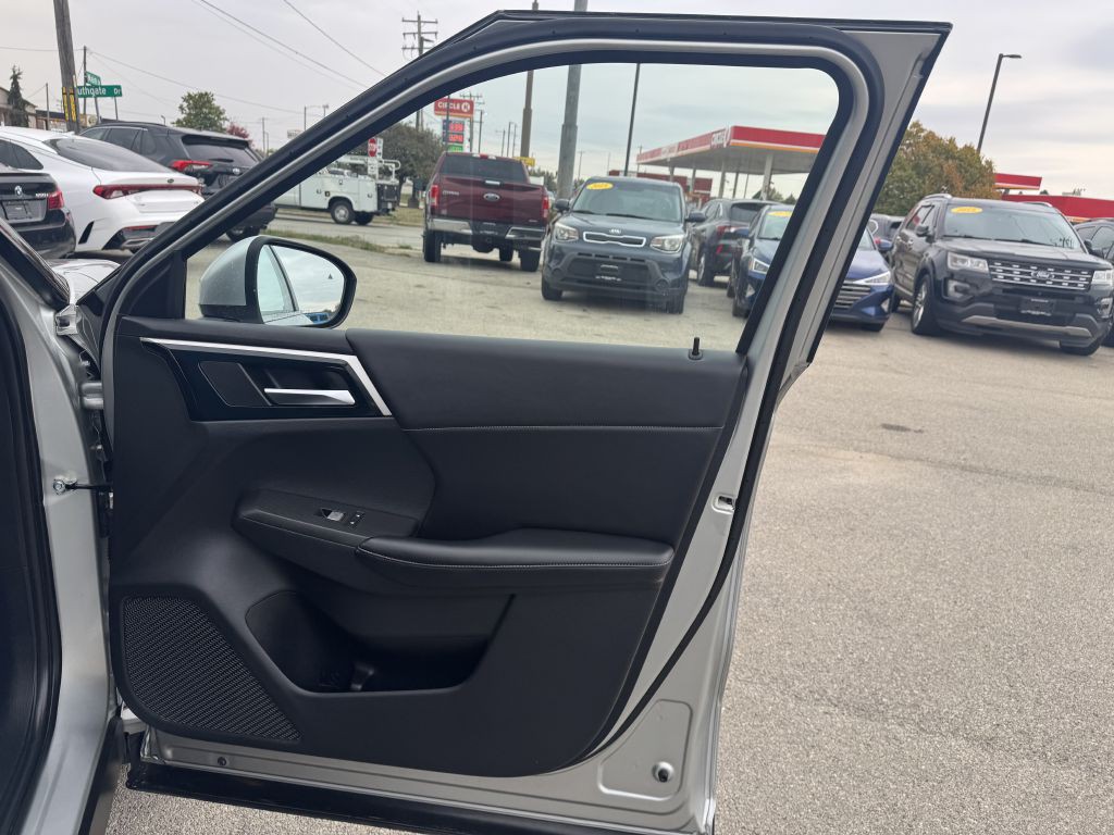 2022 Mitsubishi Outlander Image 14