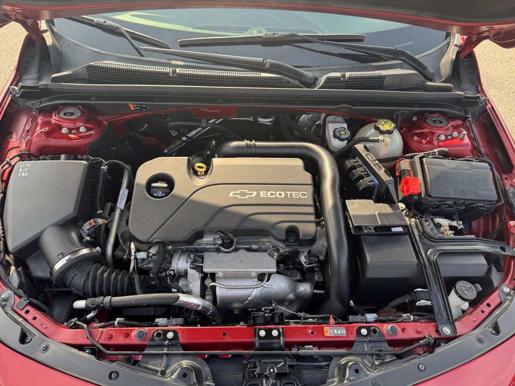 2016 Chevrolet Malibu Image 9