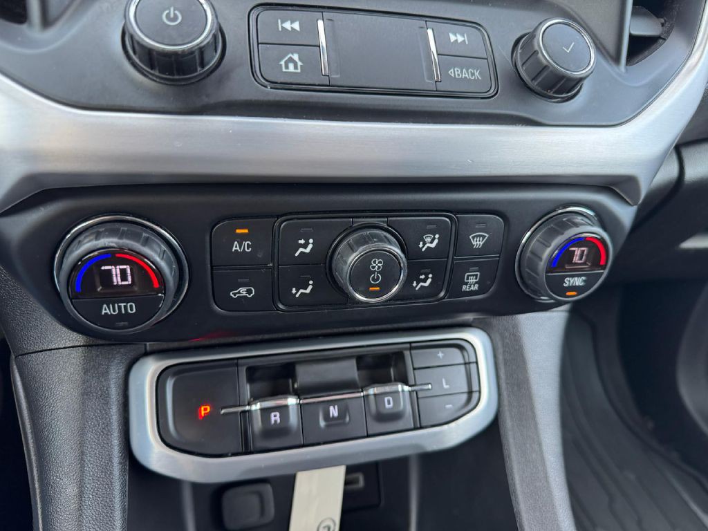 2020 GMC Acadia Image 12