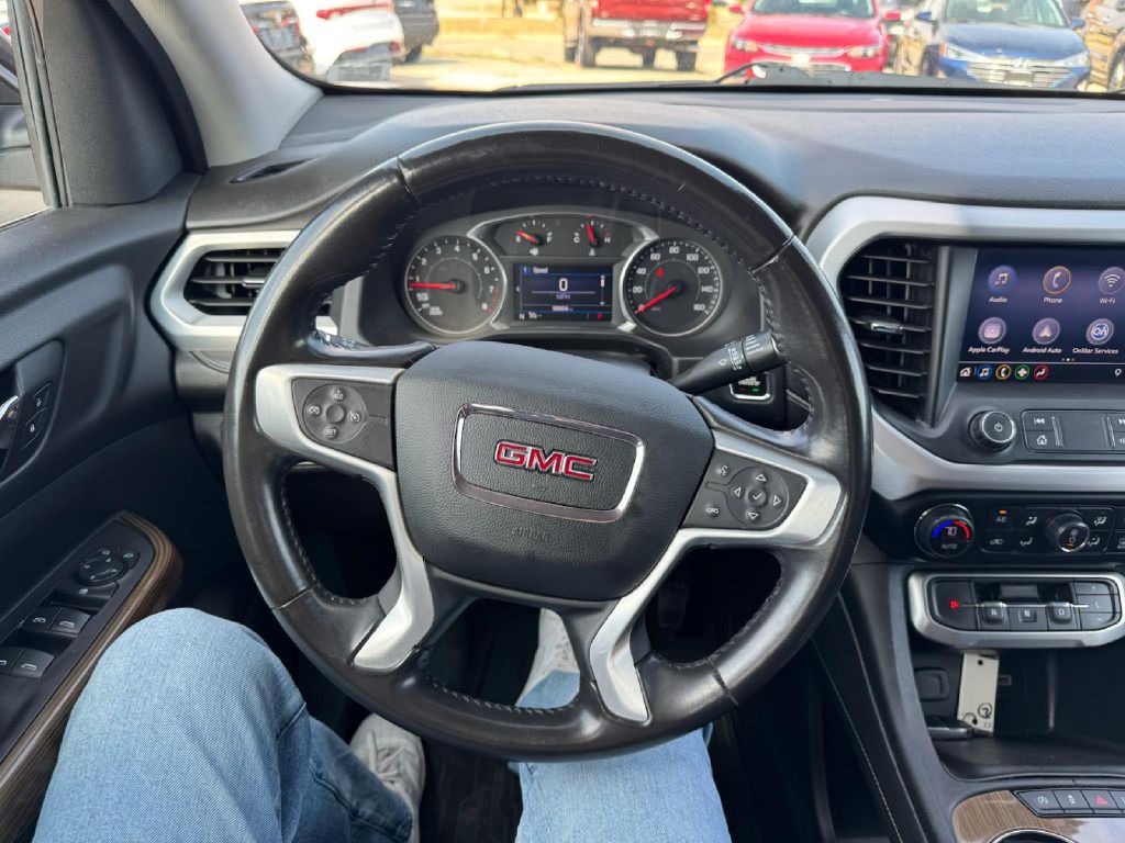2020 GMC Acadia Image 16