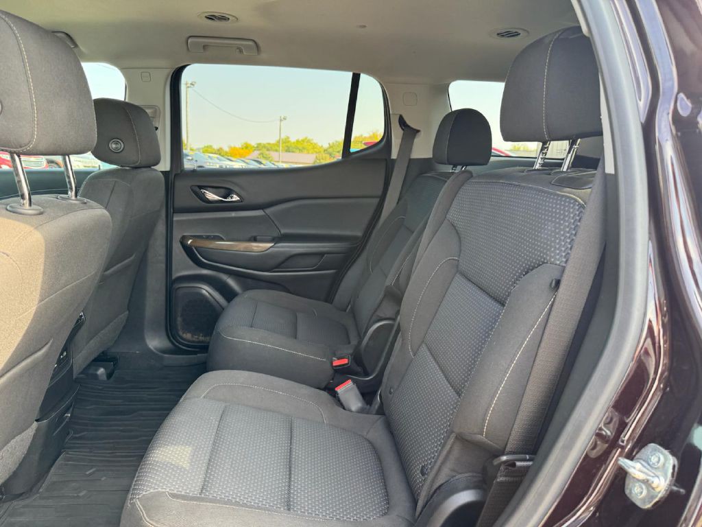2020 GMC Acadia Image 18
