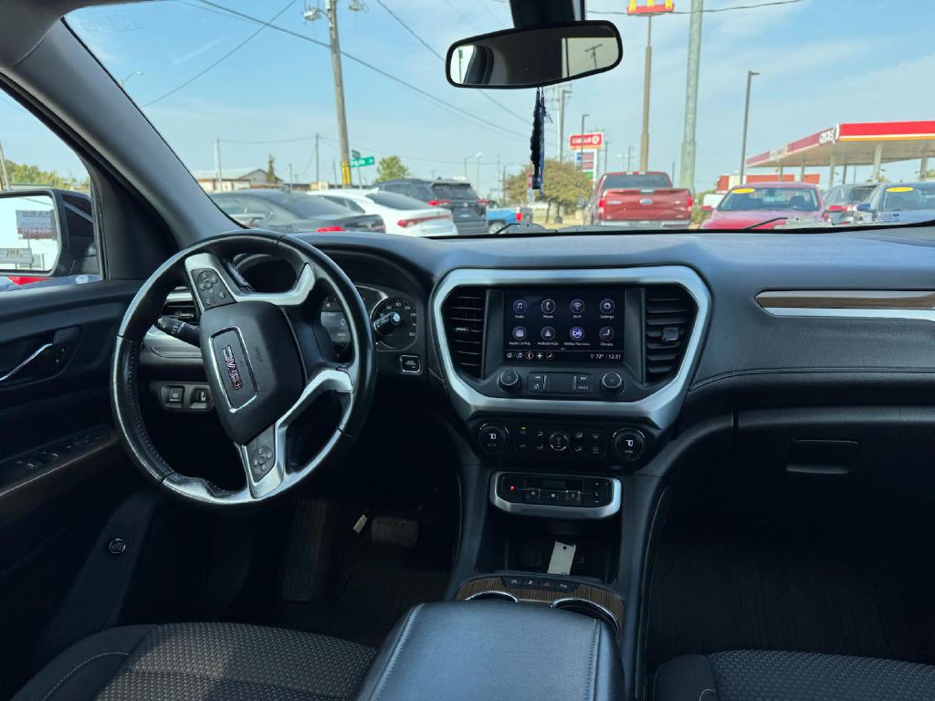 2020 GMC Acadia Image 28