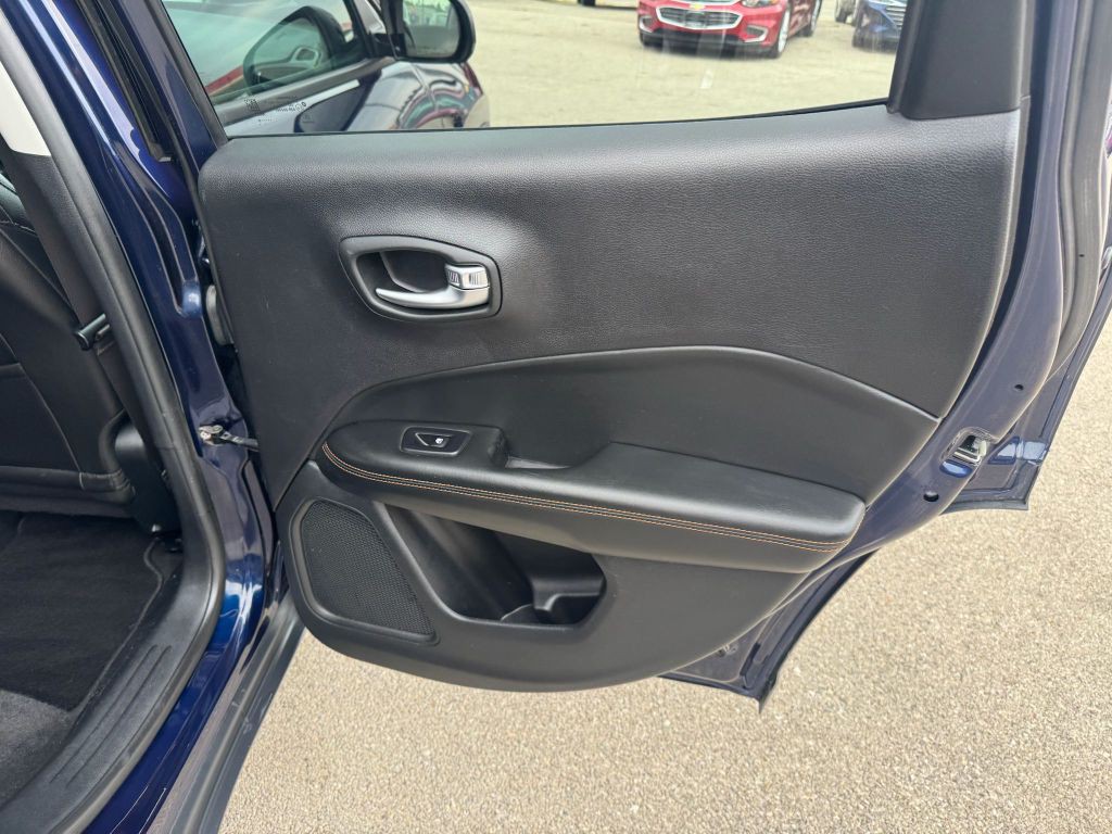 2018 Jeep Compass Image 20