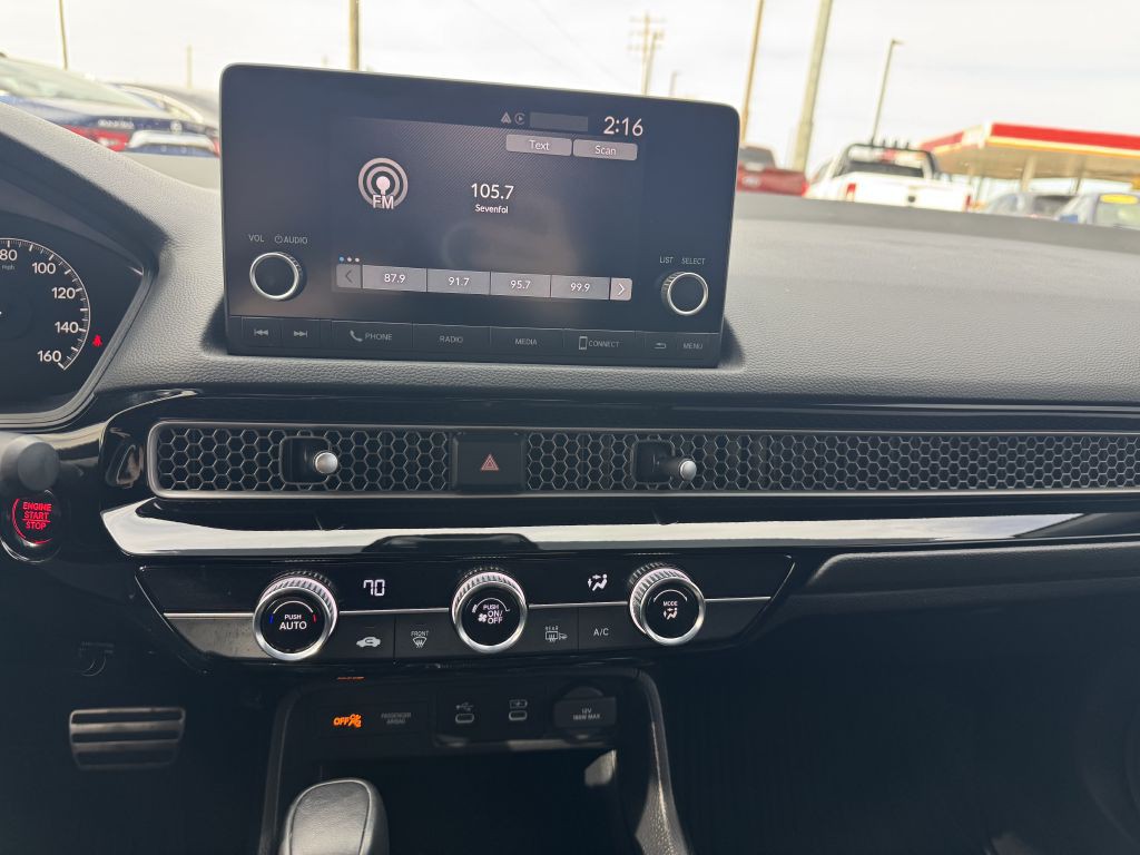 2025 Honda Civic Image 28