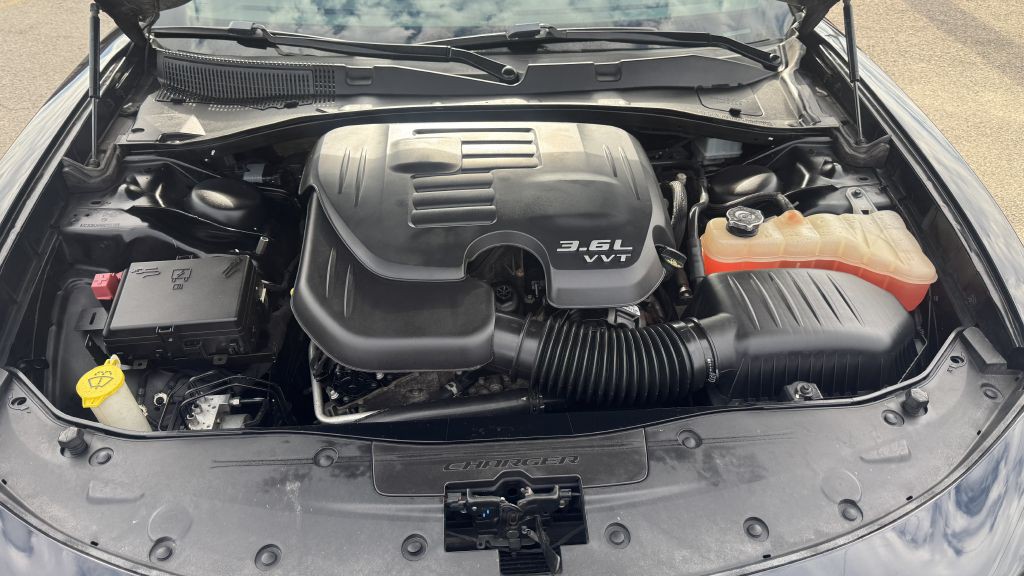 2016 Dodge Charger Image 9