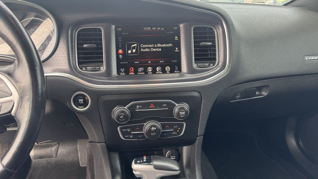 2016 Dodge Charger Image 18