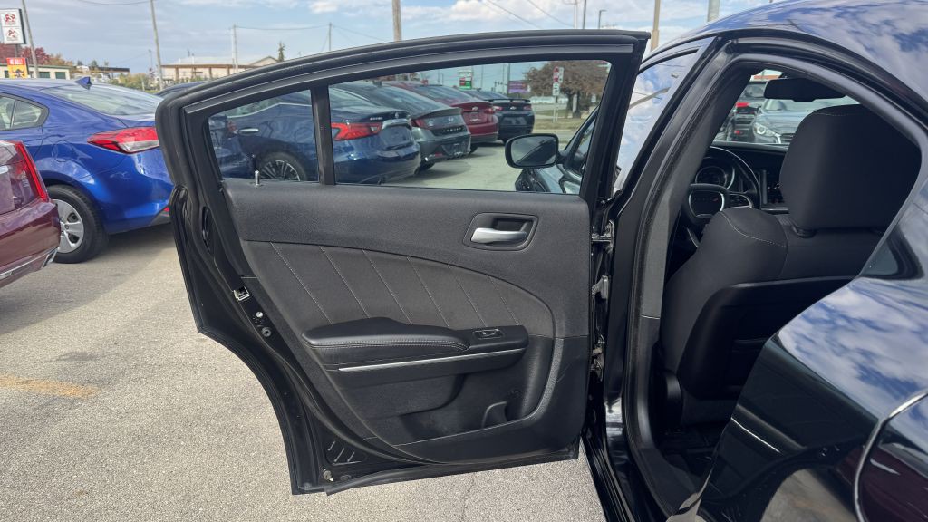 2016 Dodge Charger Image 20