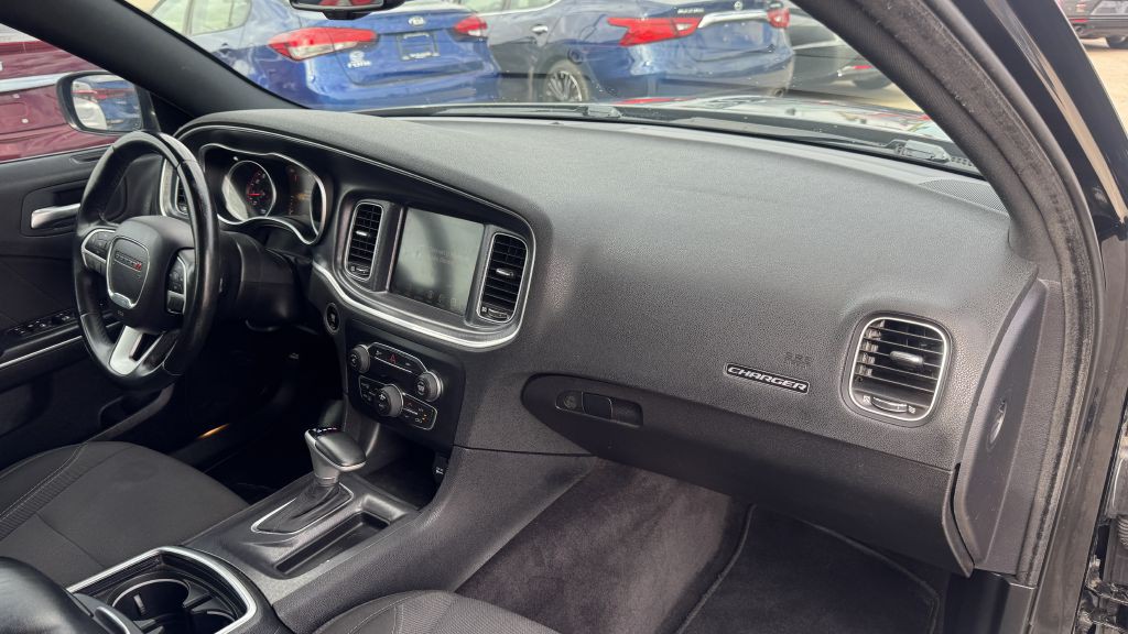 2016 Dodge Charger Image 26