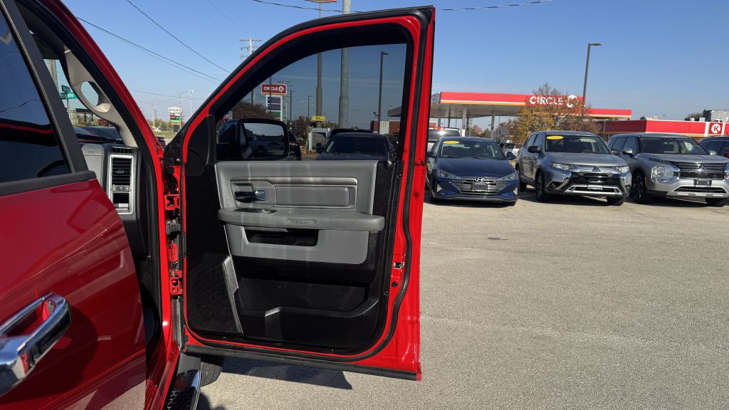 2013 RAM 1500 Image 17