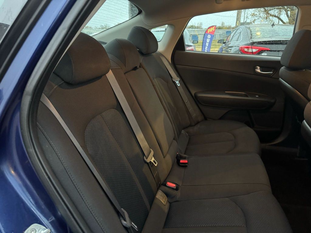 2018 Kia Optima Image 16